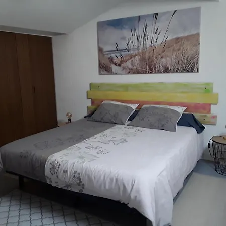 Grand Au Milieu Des Vignes Guest house