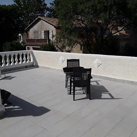 Guest house Grand Au Milieu Des Vignes